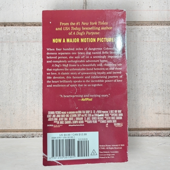 A Dog's Way Home Novel - Picture 2 of 3